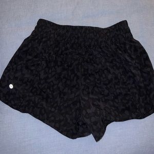 Lululemon Size 8 Tracker V Shorts